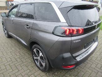 Unfallwagen Peugeot 5008 BlueHdi 130 Allure 30.000km 7-Zits Climat Navi Camera StoelVerwarming...... 2023/1