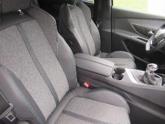 Peugeot 5008 BlueHdi 130 Allure 30.000km 7-Zits Climat Navi Camera StoelVerwarming...... picture 15