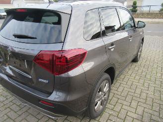 Suzuki Vitara 1.4 Aut Hybrid Climat Navi Camera StoelVerwarming..... picture 6