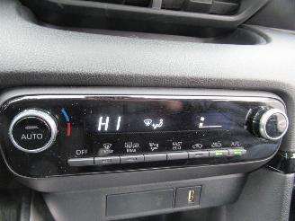 Toyota Yaris 1.5HYBRID Aut. 56.200km  Climat Camera CruiseControl....... picture 15