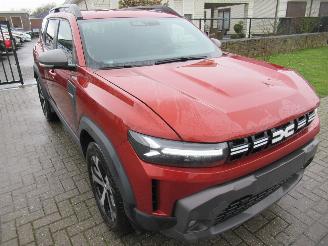 Damaged car Dacia Duster Eco-G  Lpg Gas/Benzine 16.800km!! Climatronic Navi 360Cam Keyless-Go Stoel/Stuur-Verwarming.... 2025/3