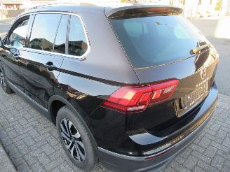 Volkswagen Tiguan 1.5TSI 150ps DSG Aut.Climatronic Navi Camera StoelVerwarming..... picture 2