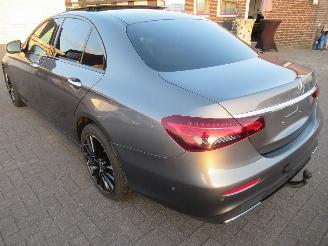 Mercedes E-klasse E200 d Aut. 79.000km!!  AMG-LINE Leder Navi 360Cam Pano Burmester-Sound.... picture 2