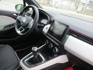 Renault Clio Tce 90 Techno  Climatronic HalfLeer Navi Camera AmbientLight picture 14