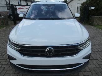 Volkswagen Tiguan 2.0TSI 190pk DSG Aut. 4MOTION 4x4  Climatronic Navi Camera TrekHaak-Klapbaar... picture 3