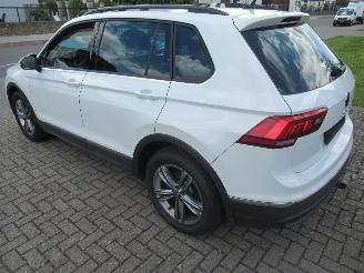 Volkswagen Tiguan 2.0TSI 190pk DSG Aut. 4MOTION 4x4  Climatronic Navi Camera TrekHaak-Klapbaar... picture 10