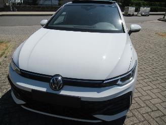 škoda osobní automobily Volkswagen Golf 1.5TSI R-LINE 16.351km Pano/SchuifDak Harman/Kardon 360Cam Keyless-Go Android/Carplay... 2025/1