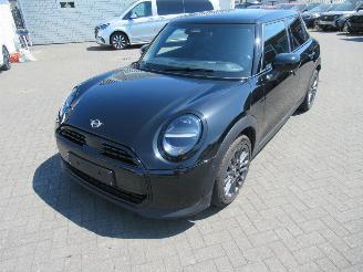 damaged passenger cars Mini Cooper MINI COOPER C 2026/2