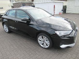 Audi A3 Sportback 2.0TDI Climatronic Navi Sonos-Sound StoelVerwarming Front Assist.... picture 2