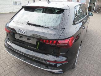Audi A3 Sportback 2.0TDI Climatronic Navi Sonos-Sound StoelVerwarming Front Assist.... picture 10