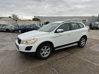 Volvo Xc-60 2.0 T Kinetic picture 1