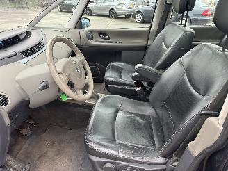 Renault Espace 3.5 V6 INITIALE picture 5