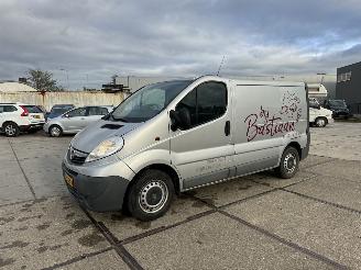 krockskadad bil bedrijf Opel Vivaro 2.0 CDTI 2013/3