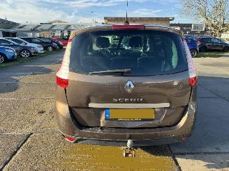 Renault Grand-scenic 2.0 Aut. Privilege picture 18