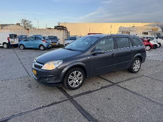 Vaurioauto  passenger cars Opel Astra Wagon 1.6 Cosmo 2009/8