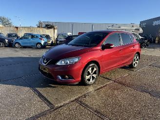Vaurioauto  passenger cars Nissan Pulsar 1.2 DIG-T Acenta 2015/2