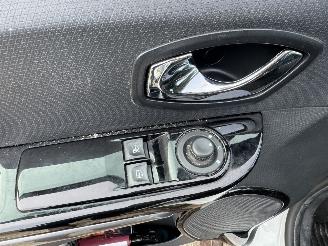 Renault Clio 0.9 Tce  Night&Day picture 6