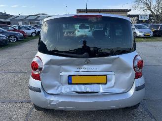 Renault Modus 1.4 16v Dynamique picture 12