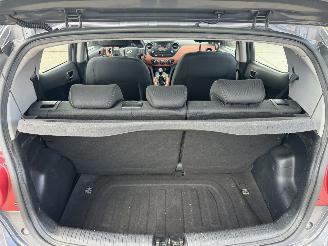 Hyundai I-10 1.0 i-Motion picture 14