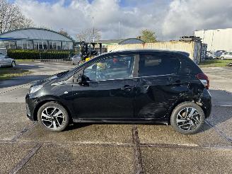 Peugeot 108 1.0 e-VTI ALLURE picture 21