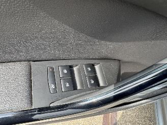 Volkswagen Golf 2.0 GTI adidas picture 13