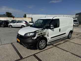 Coche accidentado Fiat Doblo 1.6 MJ L2 H1 MAXI 2019/3