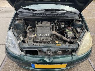 Toyota Yaris 1.0 16v  VVT-i Sol picture 8