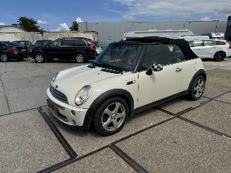 uszkodzony samochody osobowe Mini Cabrio 1.6 Cooper Chilli 2006/7