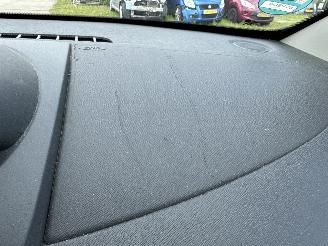 Renault Twingo 1.2 16v Collection picture 9