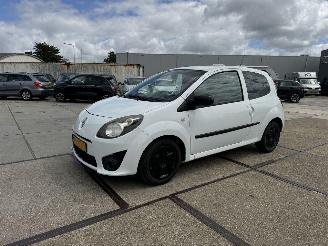 skadebil auto Renault Twingo 1.2 16v Collection 2011/5