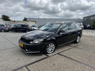 Schadeauto Volkswagen Passat 1.4 TSI Automaat  Variant 2012/1