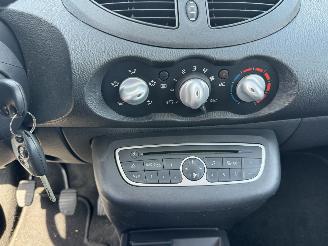 Renault Twingo 1.216v Collection picture 9