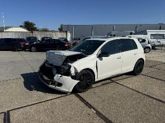 Vaurioauto  passenger cars Volkswagen Golf 1.4  TSI R-Line edition 2011/3