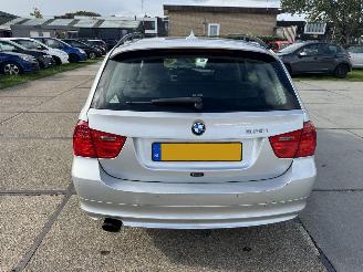 BMW 3-serie 318i Touring picture 13