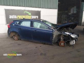 Volvo V-40 V40 (MV), Hatchback 5-drs, 2012 / 2019 1.6 T3 GTDi 16V picture 1