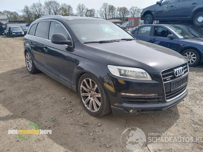 Audi Q7 Q7 (4LB), SUV, 2005 / 2015 3.0 TDI V6 24V
