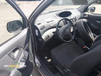 Toyota Yaris-verso Yaris Verso (P2), MPV, 1999 / 2005 1.4 D-4D picture 23