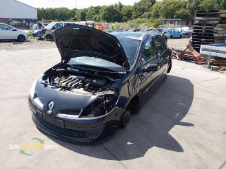Purkuautot passenger cars Renault Clio Clio III Estate/Grandtour (KR), Combi, 2007 / 2014 1.6 16V 2008/9