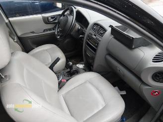 Hyundai Santa Fe Santa Fe I, SUV, 2000 / 2006 2.4 16V 4x2 picture 31