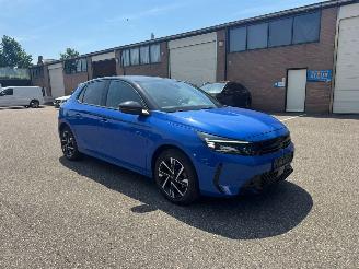 Damaged car Opel Corsa GS LINE 130PK PANO AUTOMAAT Camera Stuur &Stoelverwarming Rijbare schade 2024/5