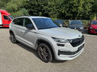 Auto incidentate Skoda Kodiaq Sportline 2.0 190pk Pano led kuipstoelen Leder 2022/2