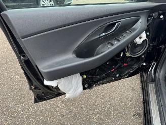 Hyundai I-30 N 280pk Kuipstoelen Panoramadak LED Full picture 14