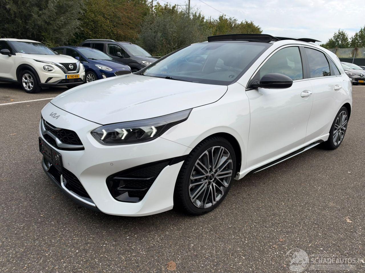 Kia Ceed Cee\'d GT Line 160pk PANO Automaat LED
