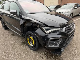 Seat Ateca FR 1.5 150PK automaat LEDER LED DODEHOEK KEYLESS ENTRY & GO picture 5