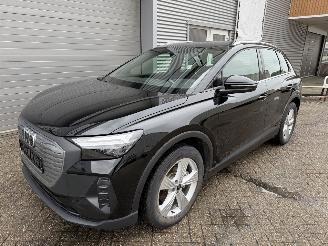 Coche accidentado Audi Q4 Audi Q4 e-tron 35 e-tron Pano Leder 2023/3