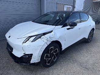 Voiture accidenté Lynk & Co 01 Lynk & Co 02 Core Electric pano rijdbaar 2025/9
