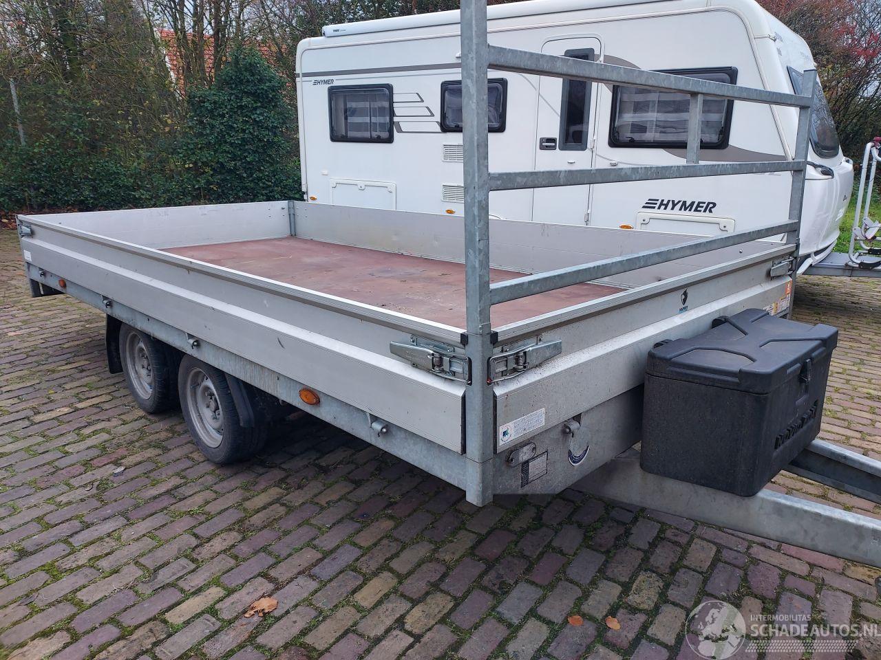 Hapert  Azure Tandemasser 3000 kilo