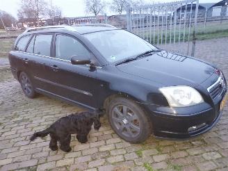 Coche accidentado Toyota Avensis 2.0 benzine + Apk 2005/3