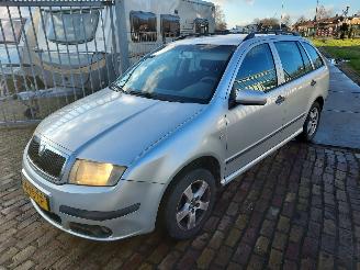 Skoda Fabia 1.4 Elegance picture 2