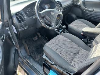 Opel Zafira Automaat picture 5